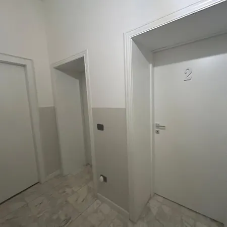 Guest house La Magnolia - *